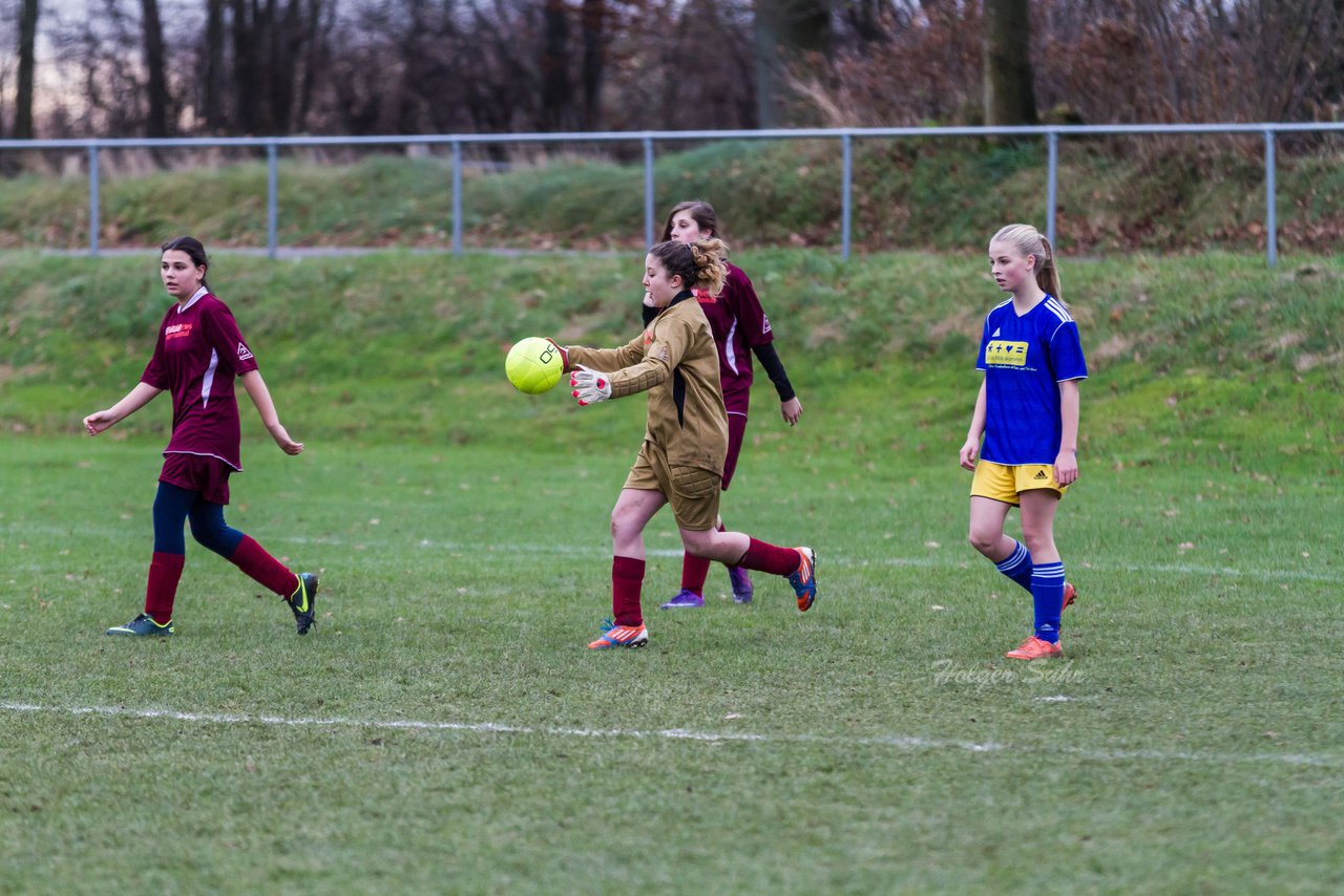 Bild 105 - B-Juniorinnen TSV Gnutz o.W. - SV Henstedt Ulzburg II : Ergebnis: ca. 5:0